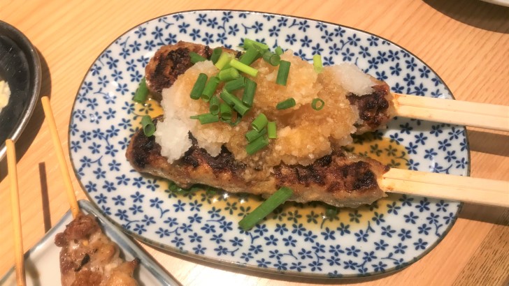 焼鳥のヒナタの極粗挽つくね大串~おろしポン酢~